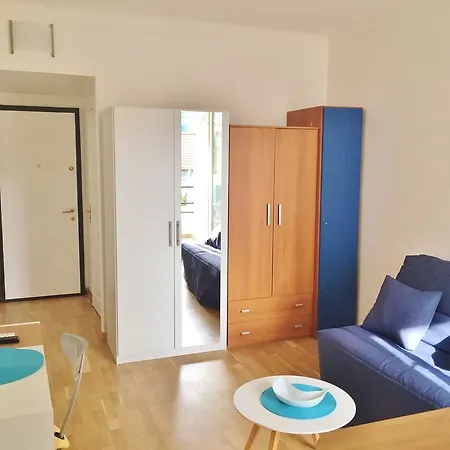 Riviera Home - Studio Mer Halevy Daire